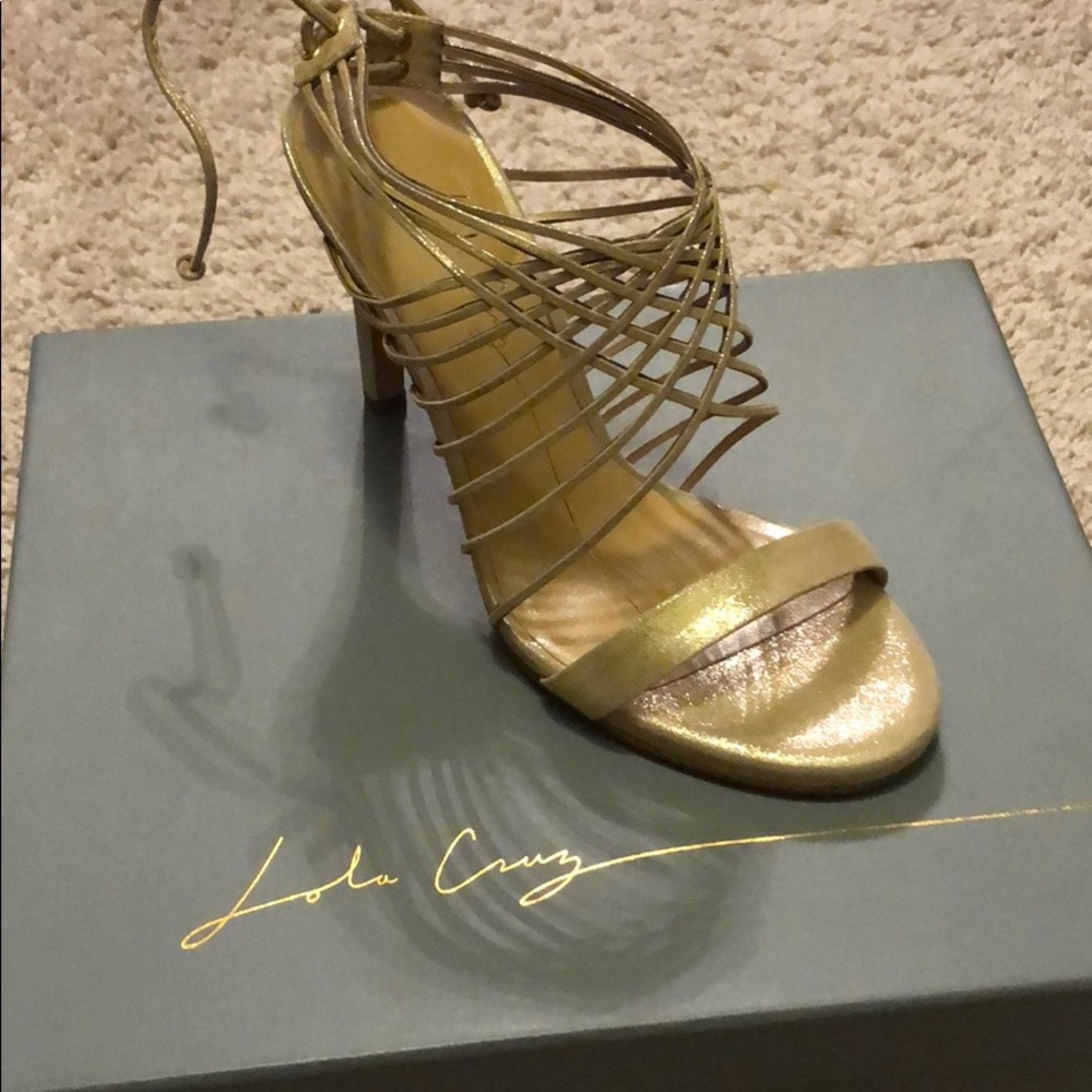 Never worn